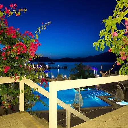 Poseidon Boutique And Yacht Club Selimiye 4*