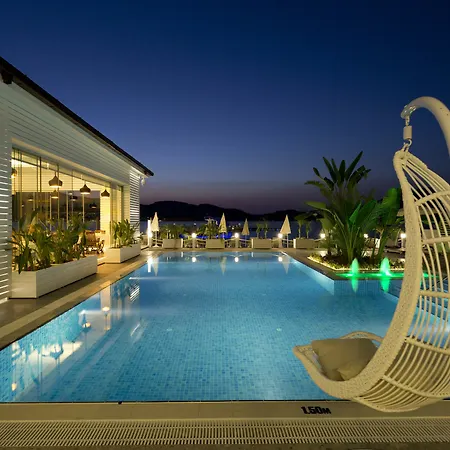 Poseidon Boutique And Yacht Club Selimiye